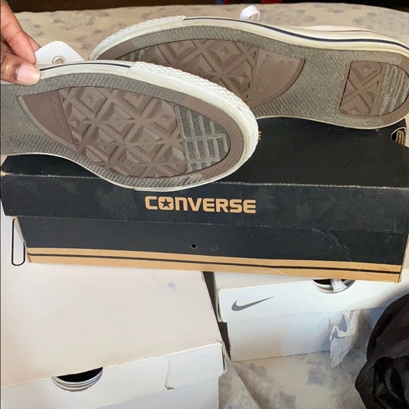 All white converse - Picture 3 of 3